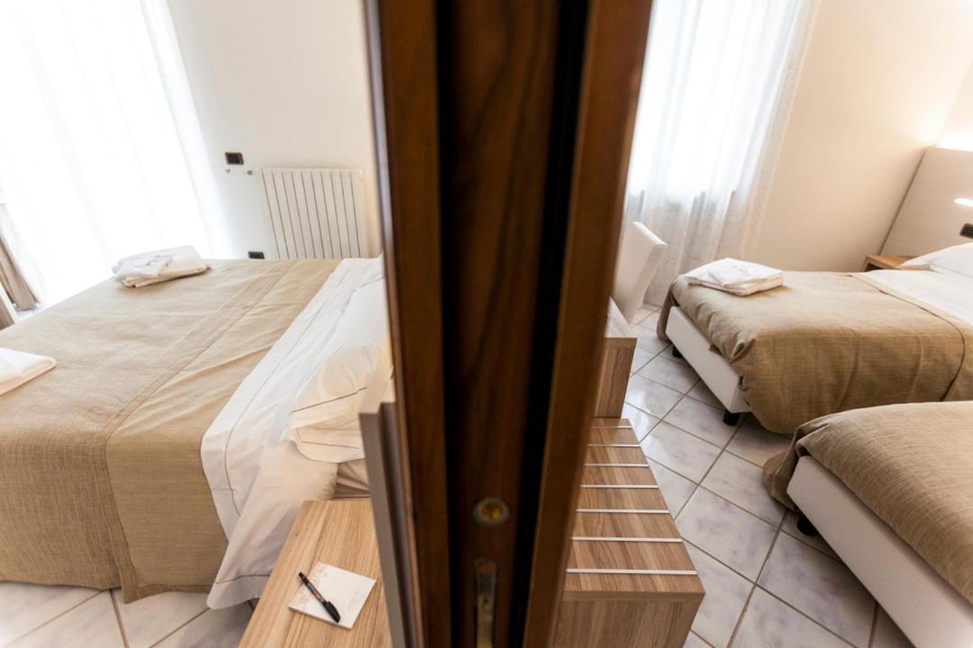 Na' Poesia B&B Di Charme SantʼAgata deʼ Goti Eksteriør bilde