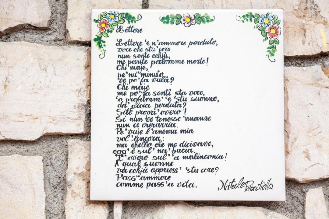 Na' Poesia B&B Di Charme SantʼAgata deʼ Goti Eksteriør bilde
